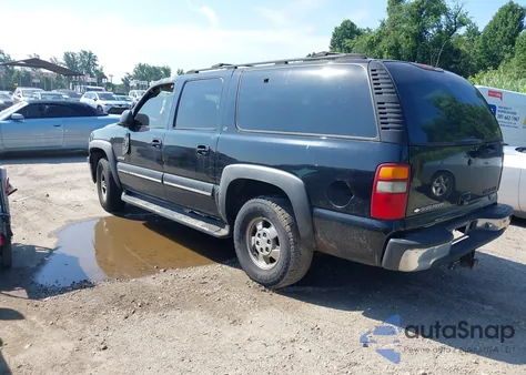 2001 Chevrolet Suburban 1500 Lt z USA, uszkodzony, nr VIN 3GNFK16T11G106585